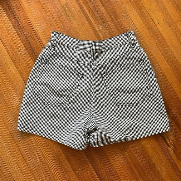 Vintage GAP Gingham Shorts - Picture 2 of 3
